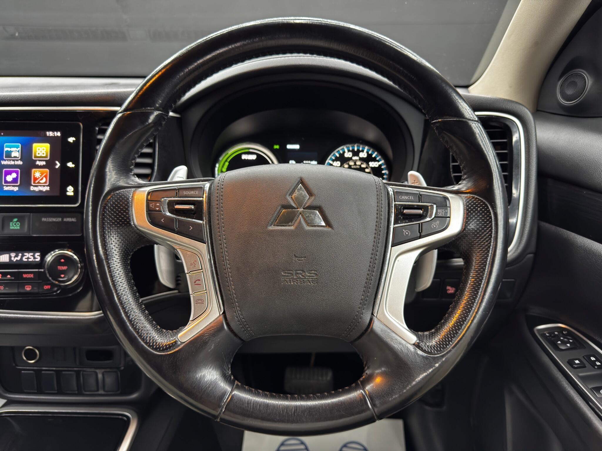 Mitsubishi Outlander - Image 19