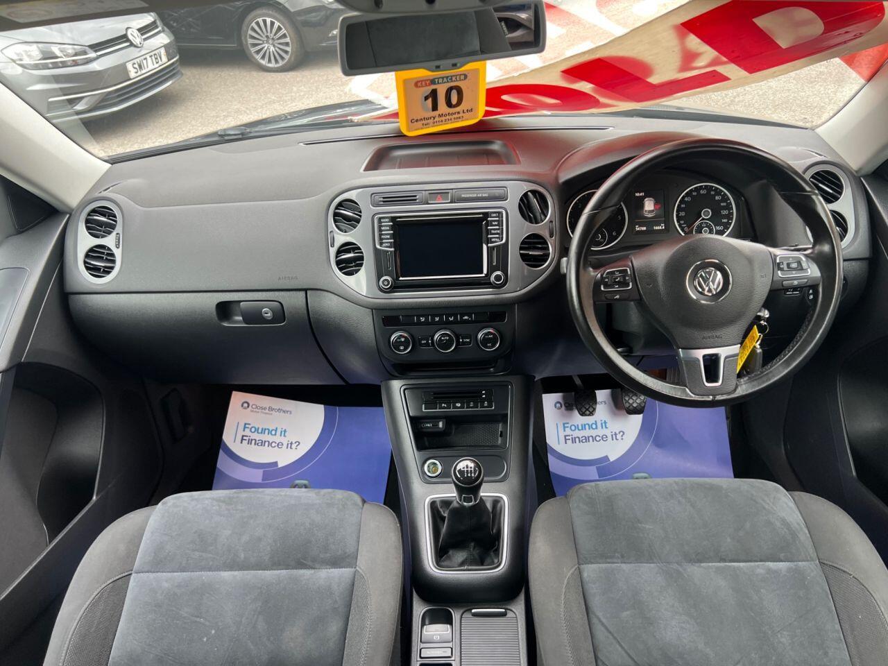 Volkswagen Tiguan - Image 19