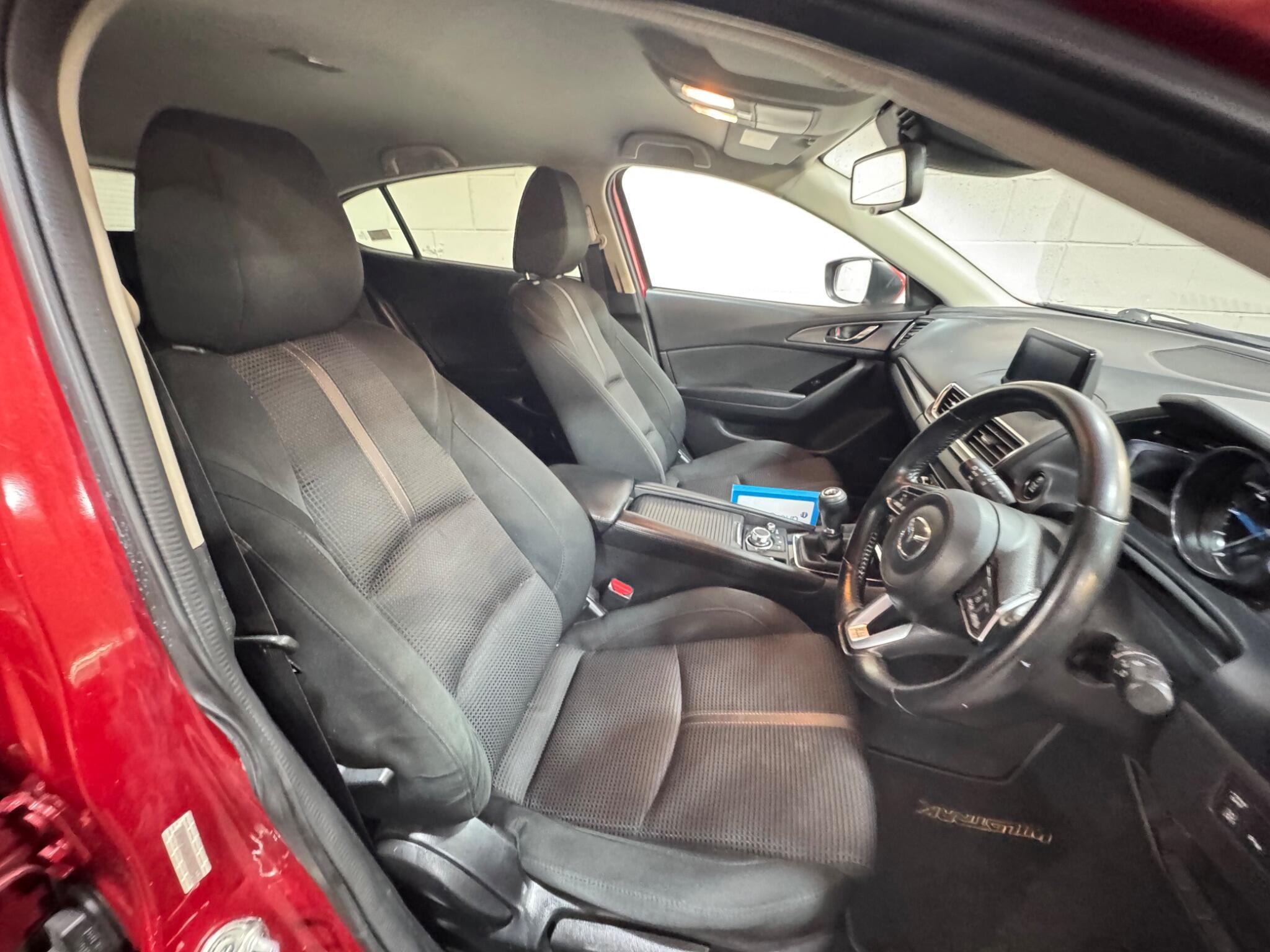 Mazda MAZDA3 - Image 7