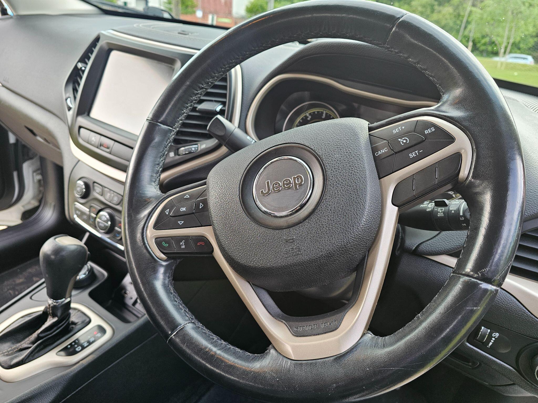 Jeep Cherokee - Image 47