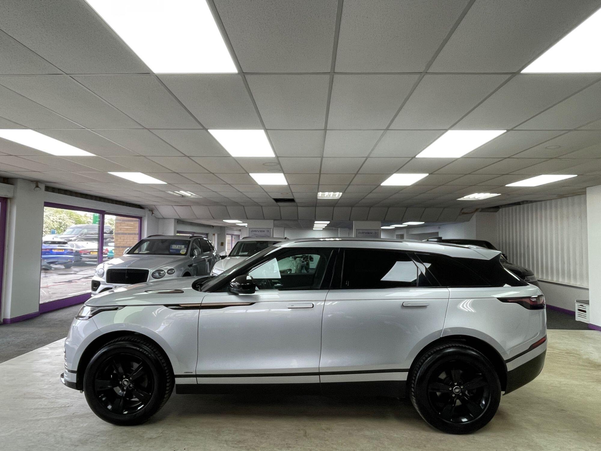 Land Rover Range Rover Velar - Image 13