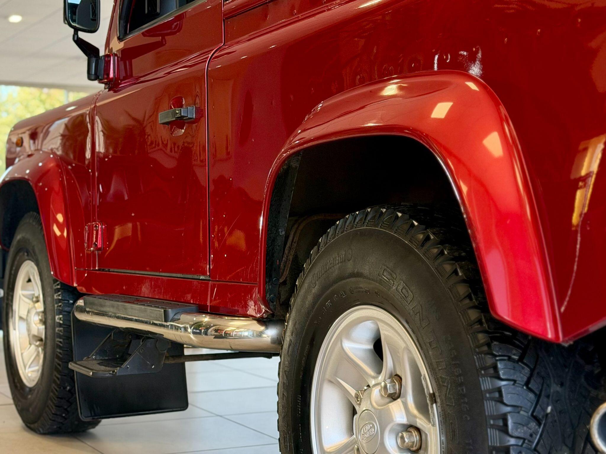 Land Rover Defender 90 - Image 20