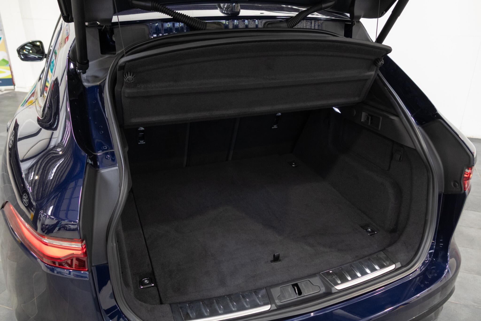 Jaguar F-Pace - Image 10