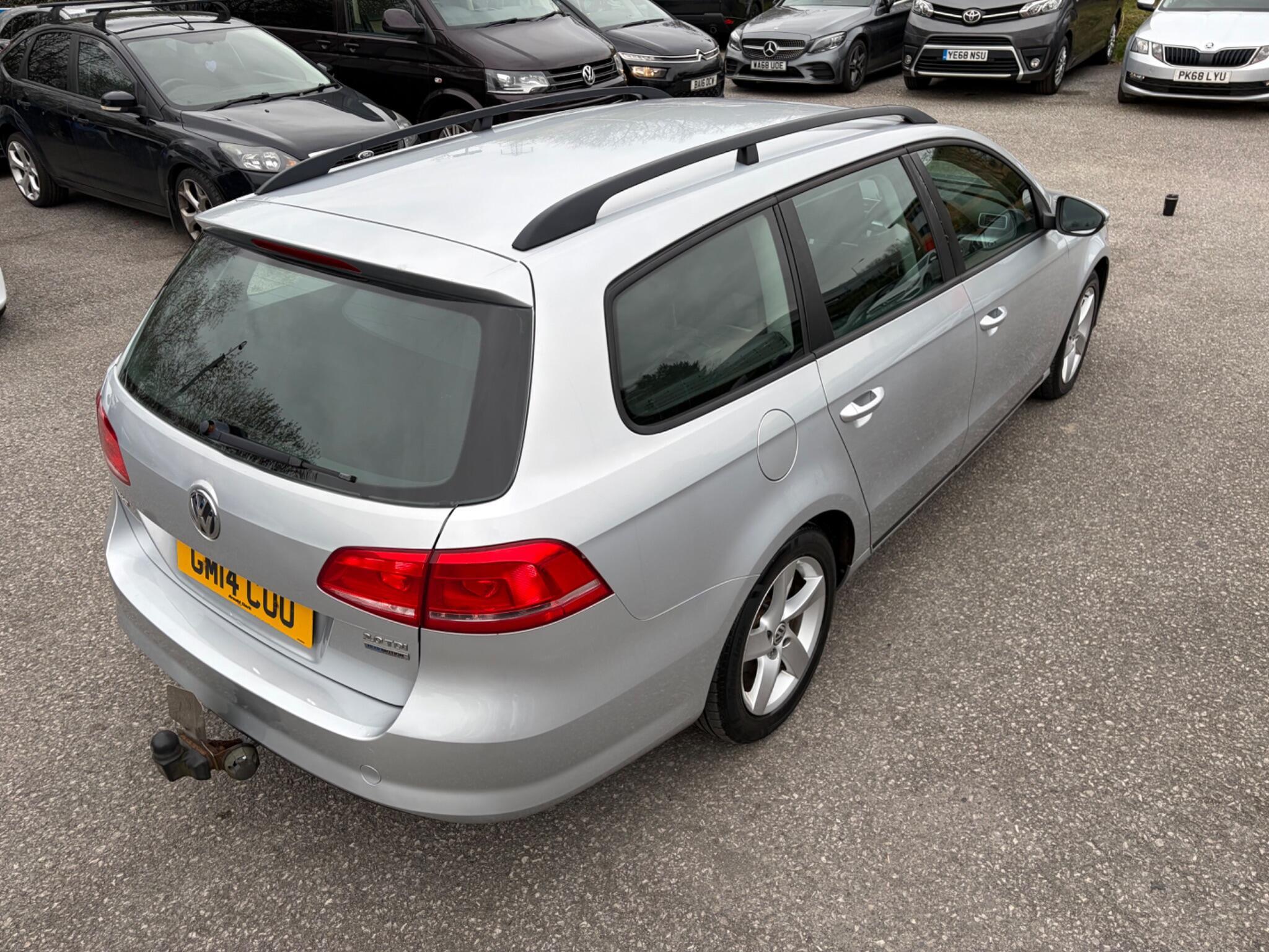 Volkswagen Passat - Image 15
