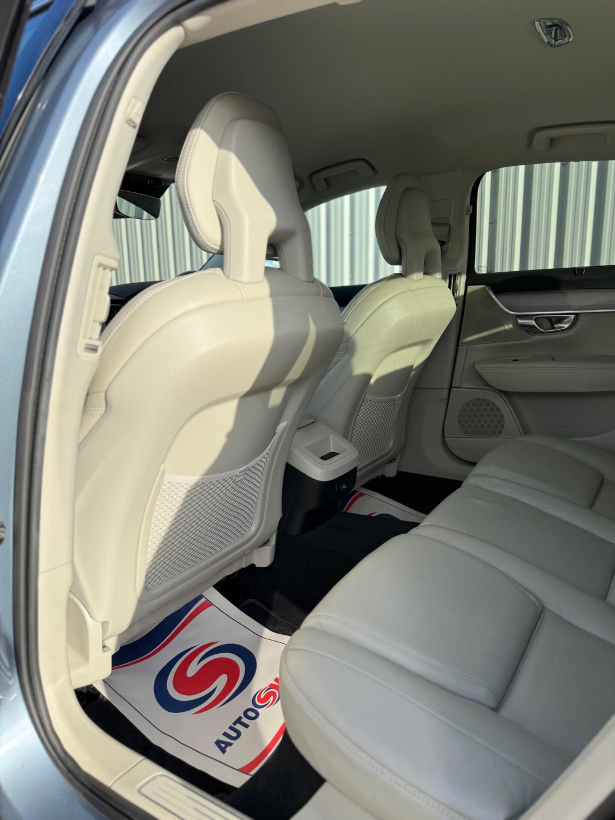 Volvo S90 - Image 35