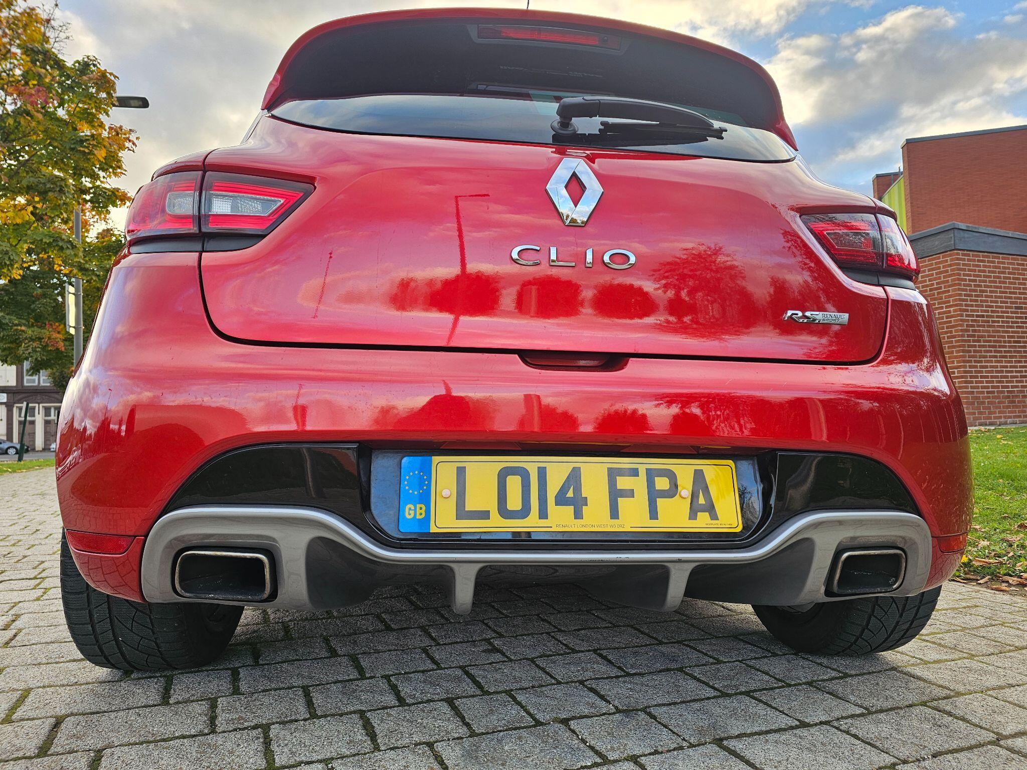 Renault Clio - Image 32