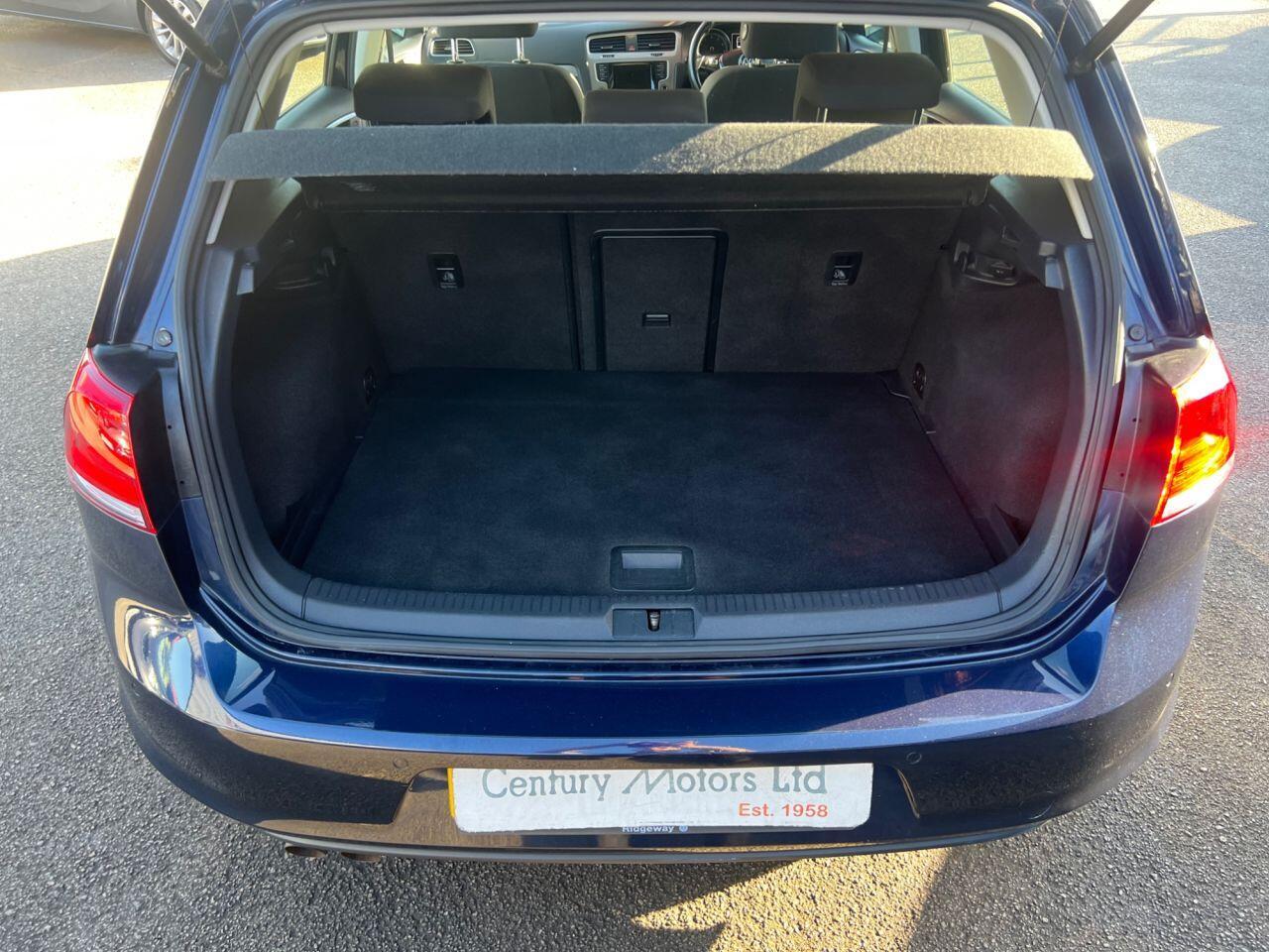 Volkswagen Golf - Image 6