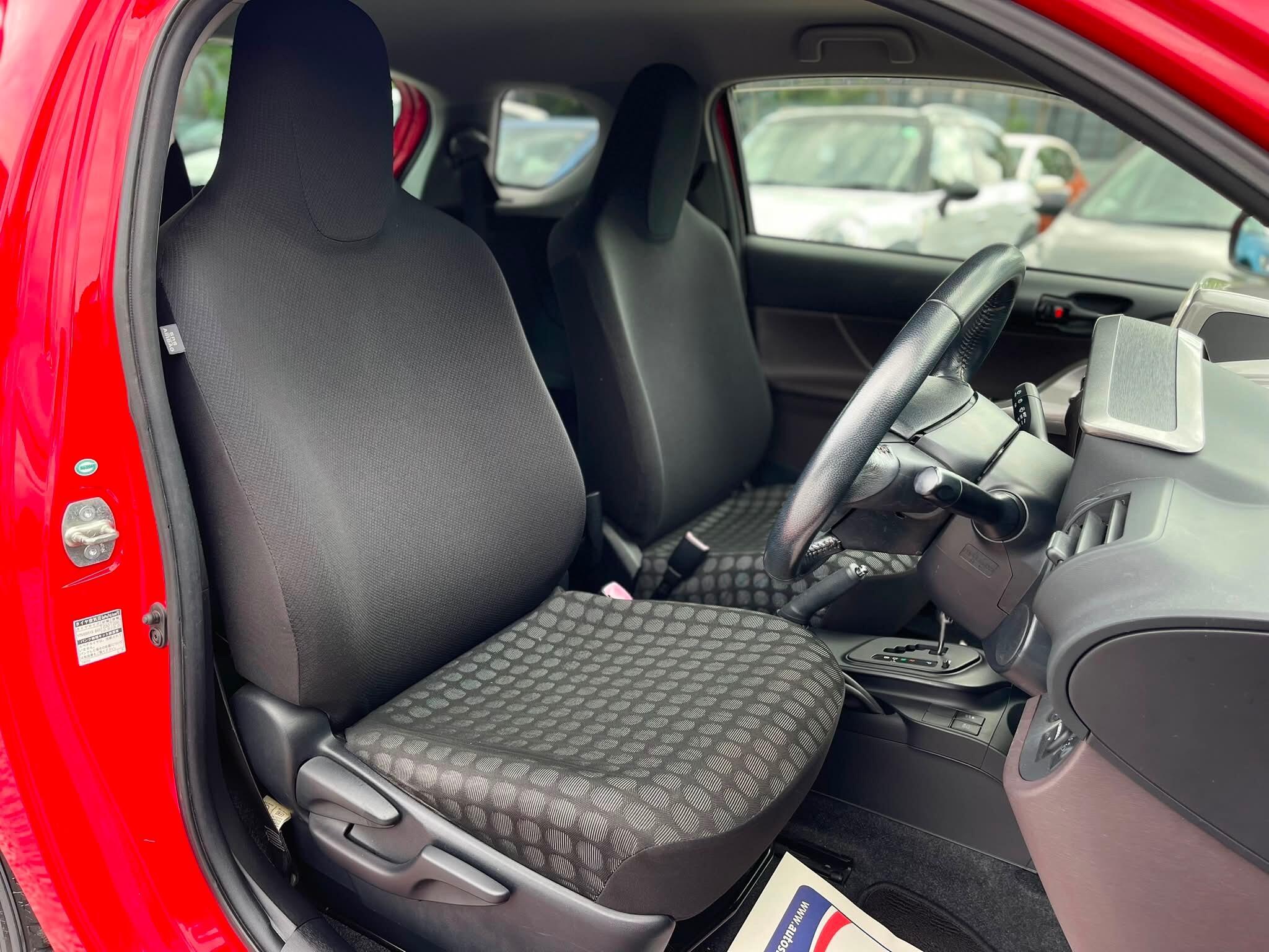 Toyota iQ - Image 12