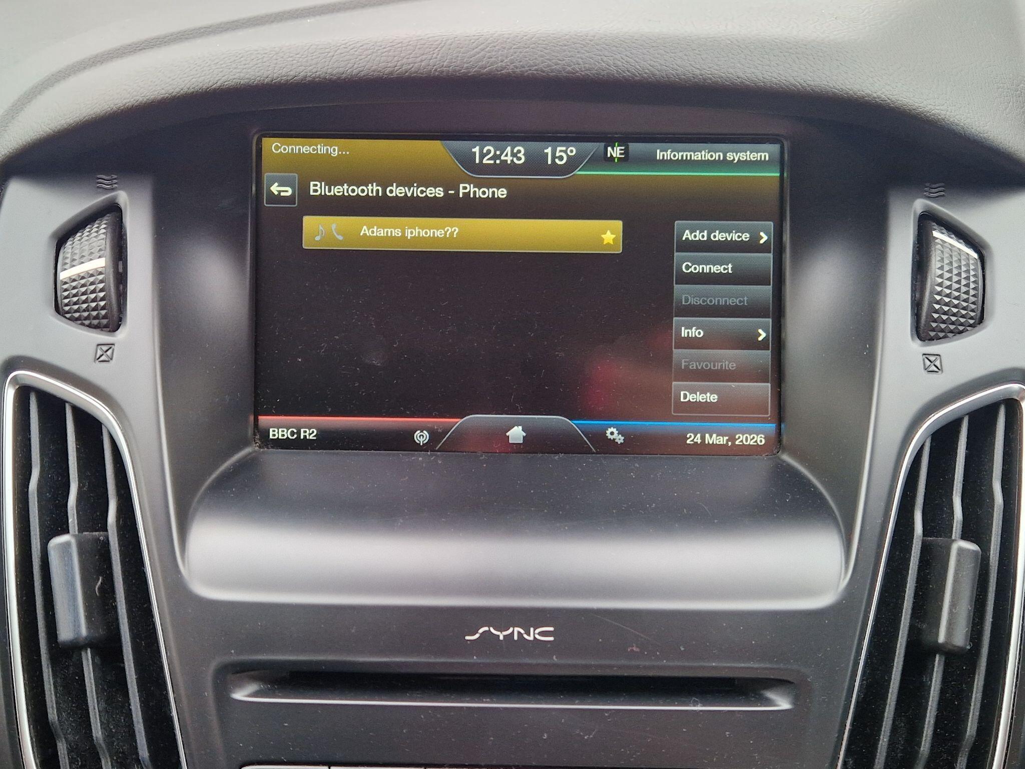 Ford Focus - Image 48