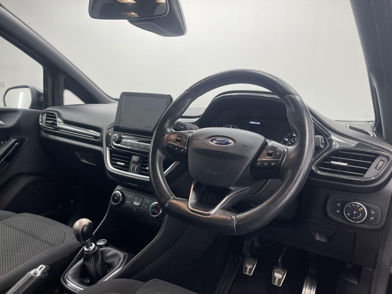 Ford Fiesta - Image 19