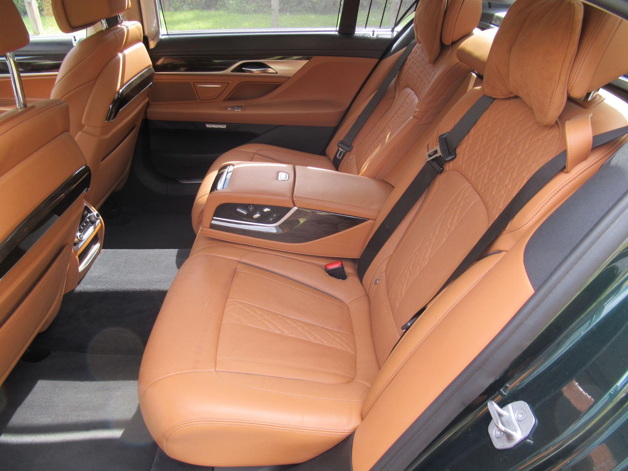 BMW 7 Series - Image 25