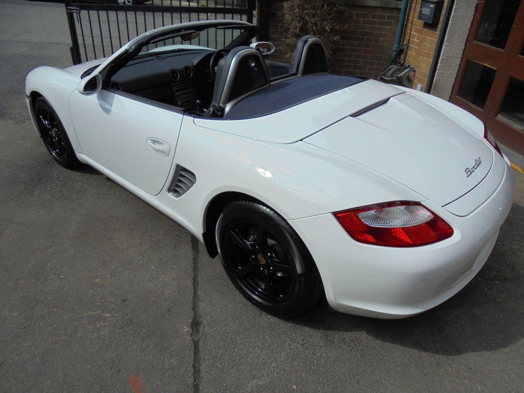 Porsche Boxster - Image 8