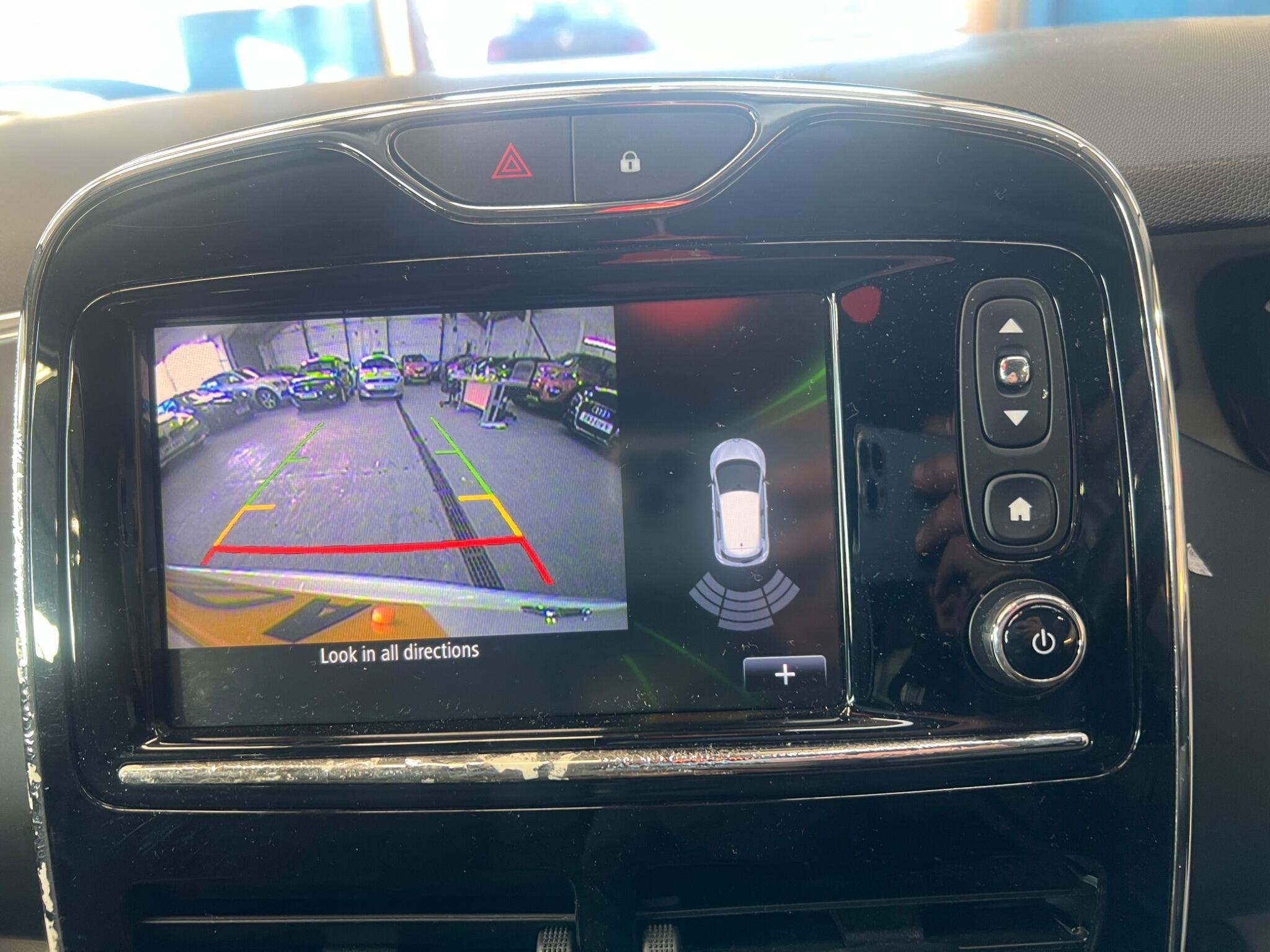 Renault Zoe - Image 33
