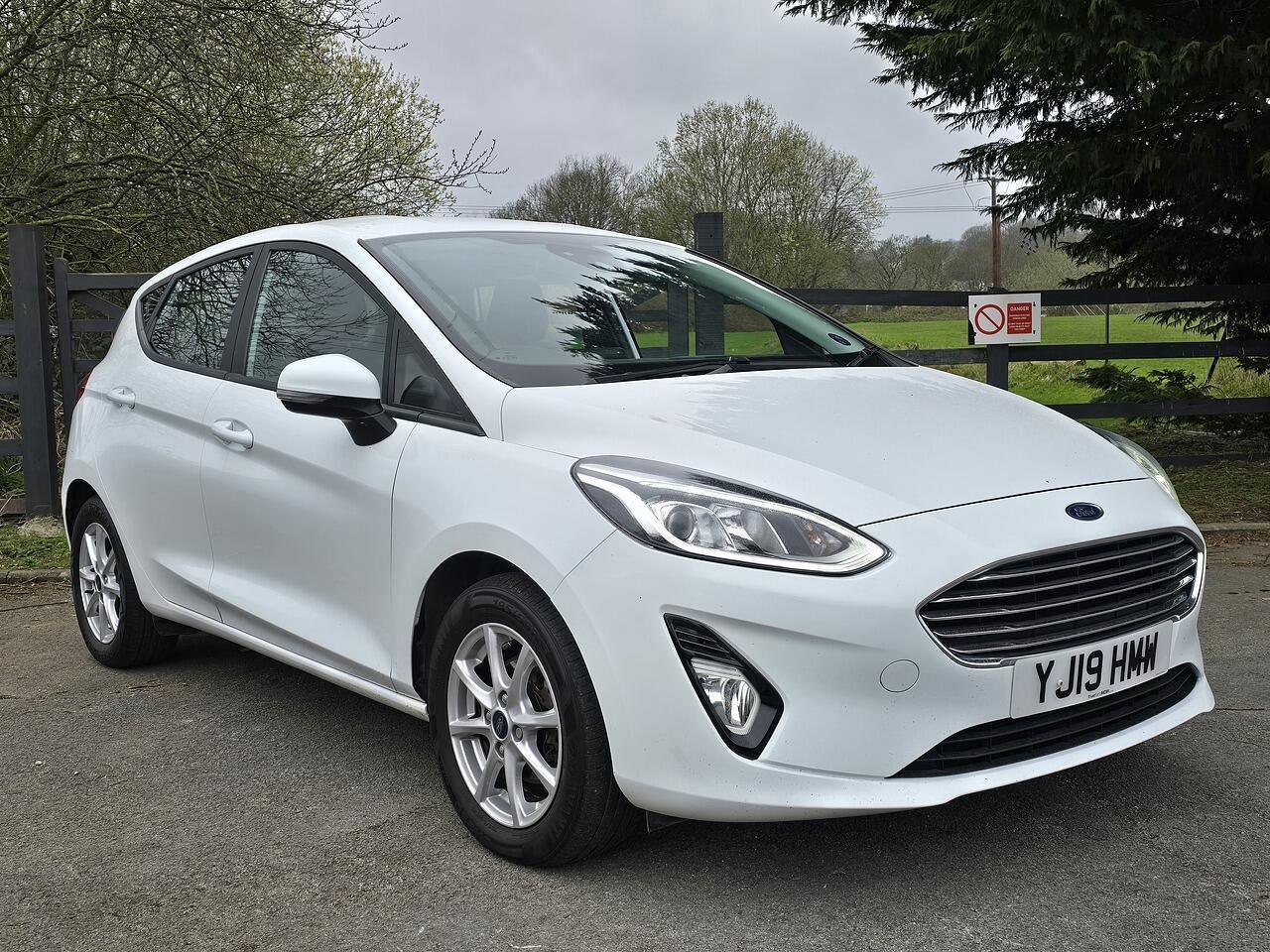 Ford Fiesta - Image 19