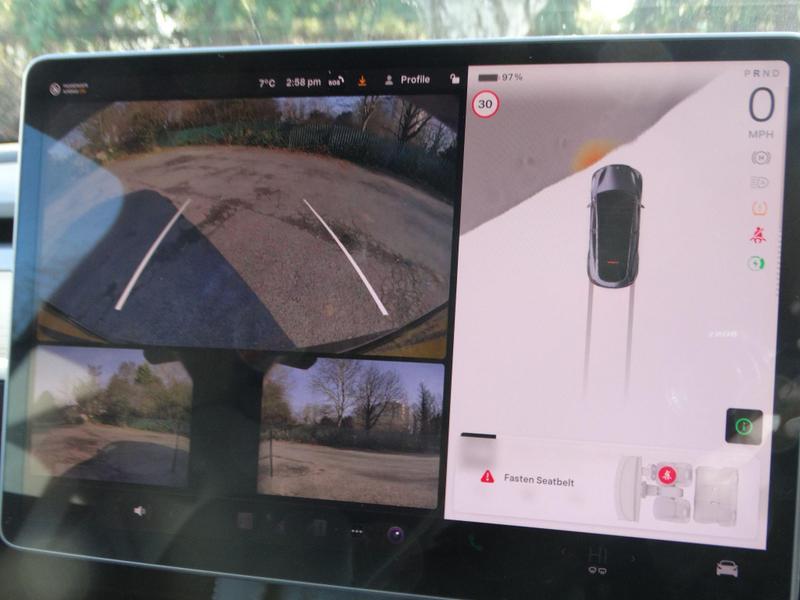 Tesla Model Y - Image 12