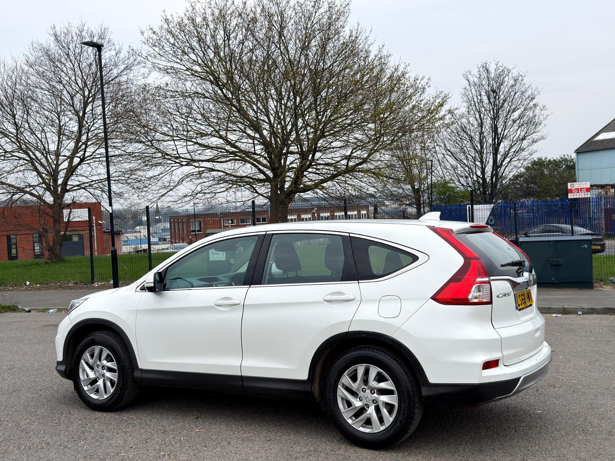 Honda CR-V - Image 11