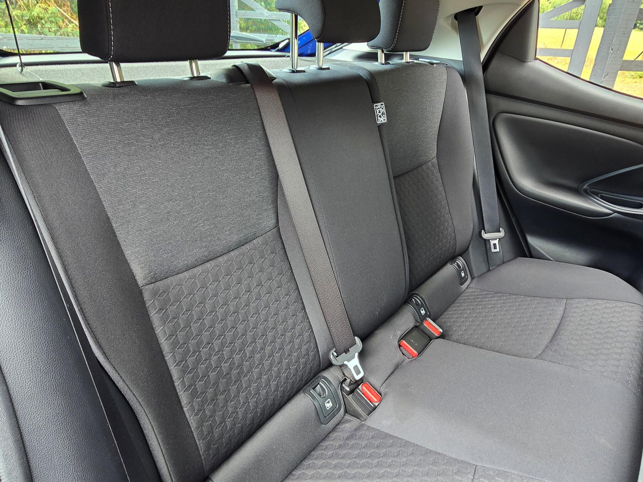 Toyota Yaris - Image 9