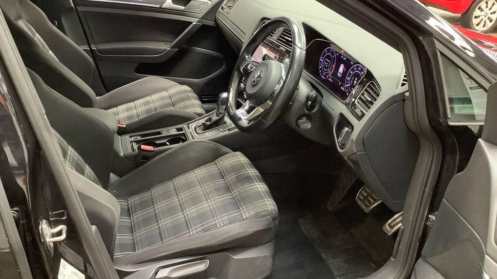 Volkswagen Golf - Image 3