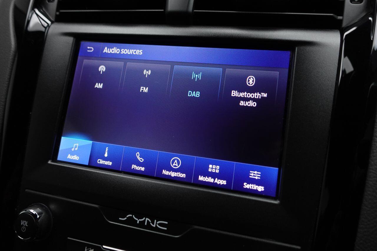 Ford Mondeo - Image 26