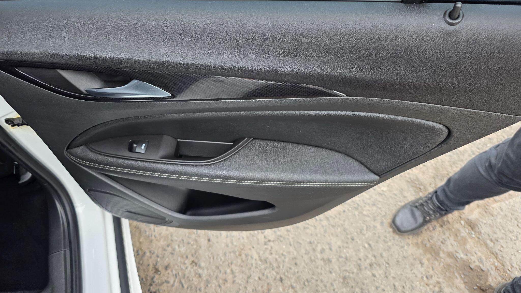 Vauxhall Insignia - Image 45