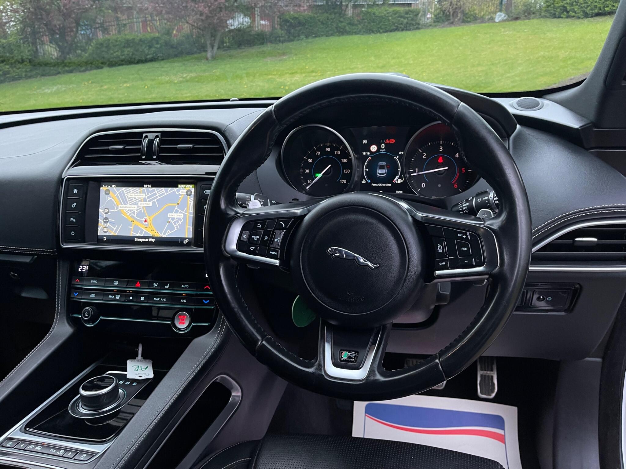 Jaguar F-Pace - Image 52