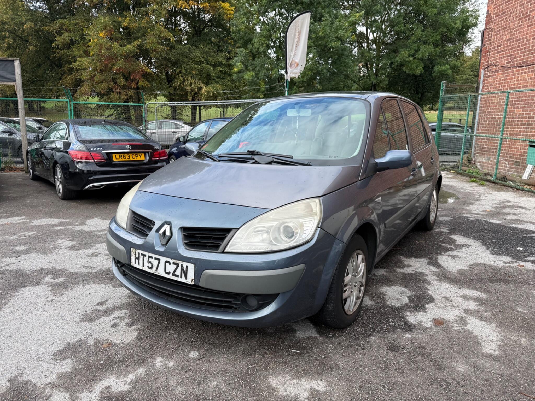 Renault Scenic - Image 3