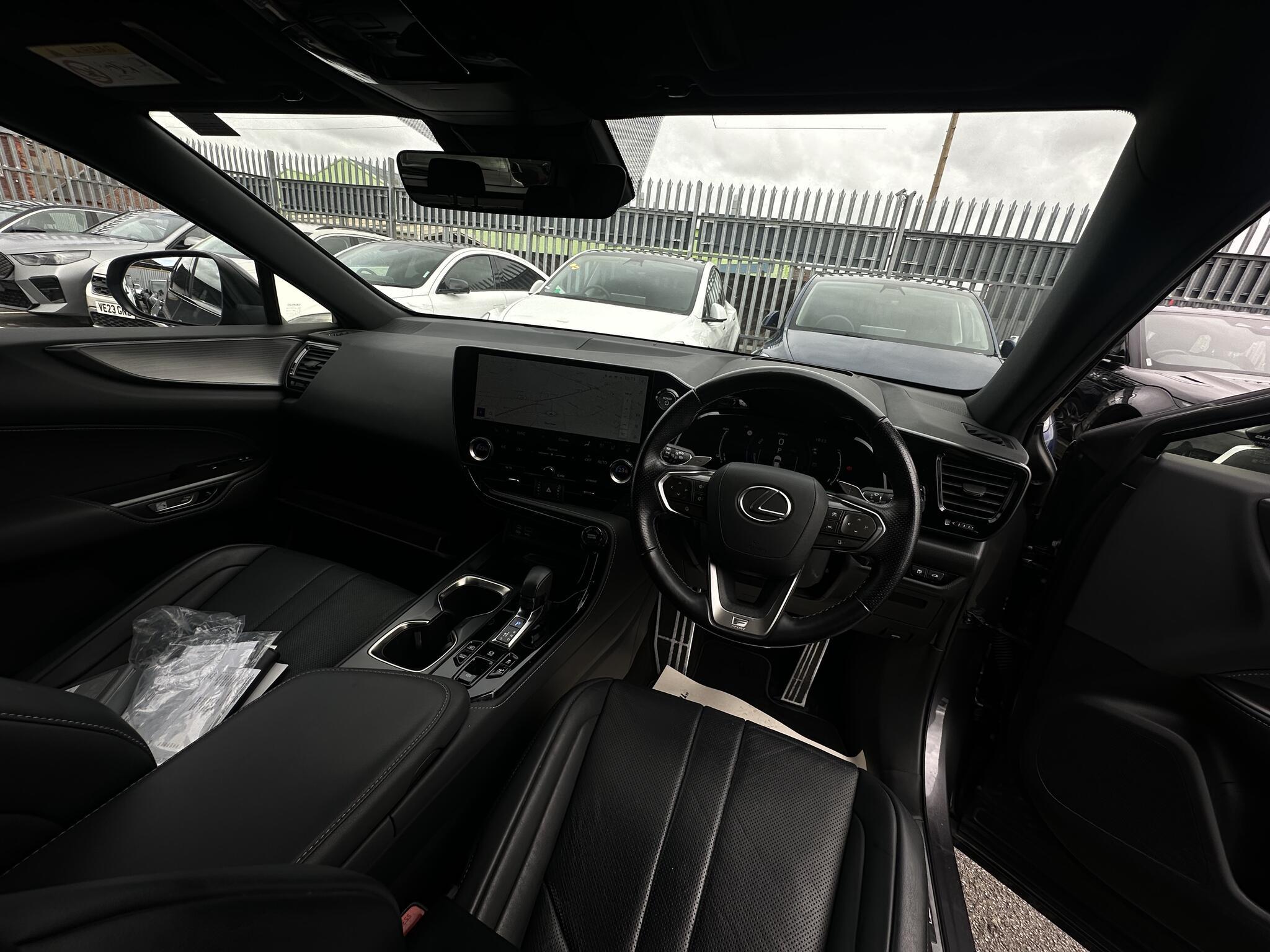 Lexus NX - Image 17