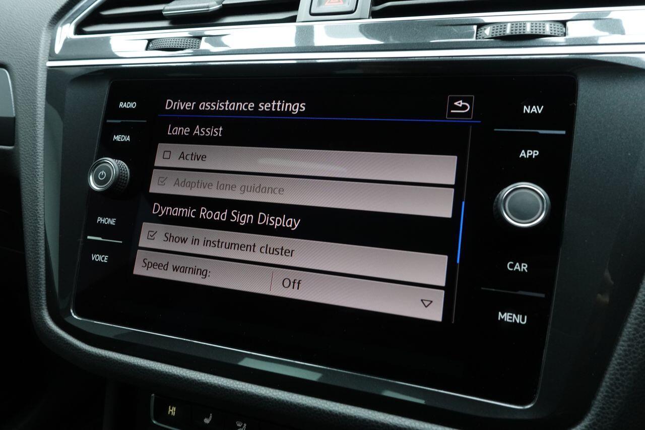 Volkswagen Tiguan - Image 27