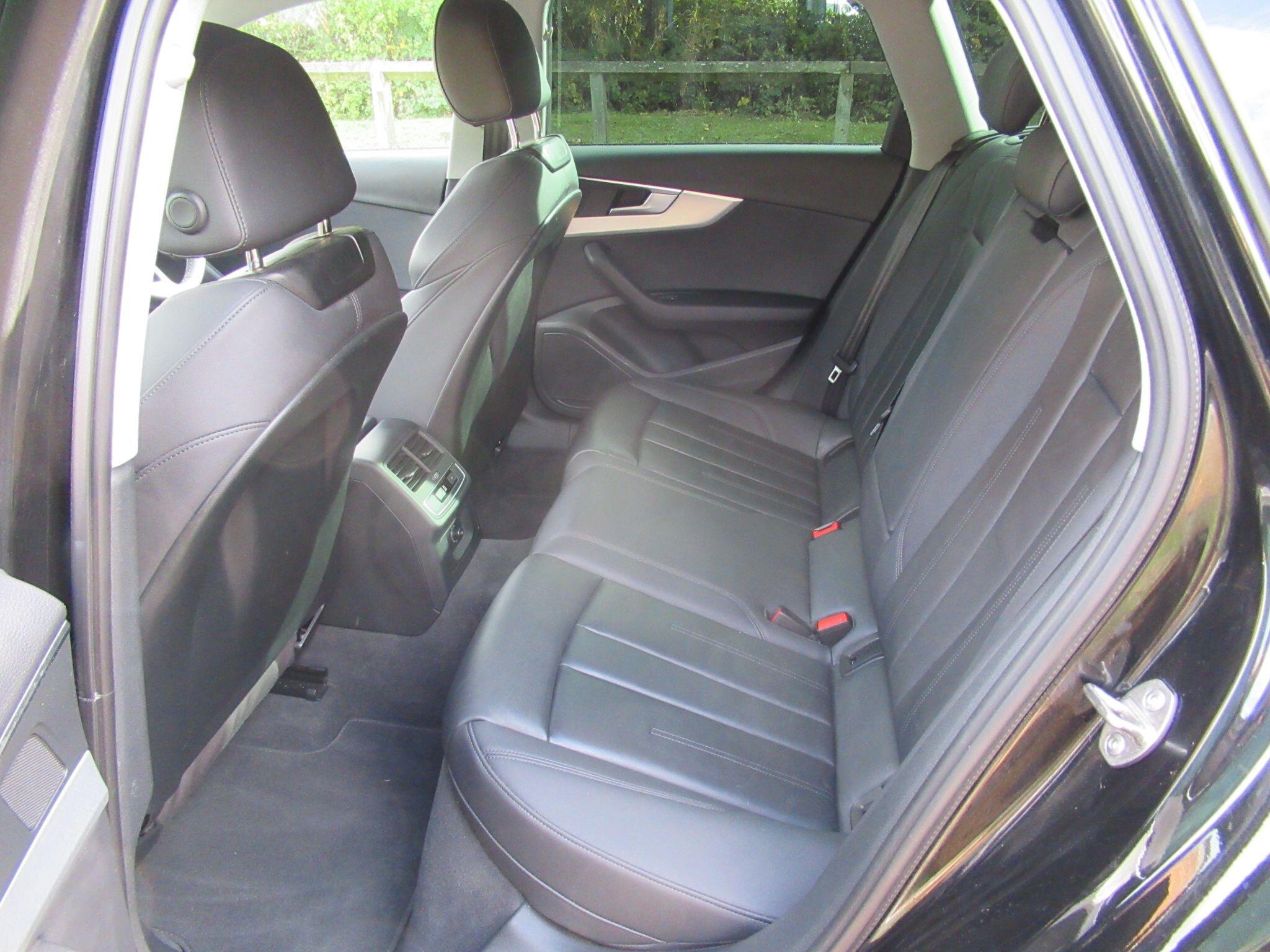Audi A4 Avant - Image 12