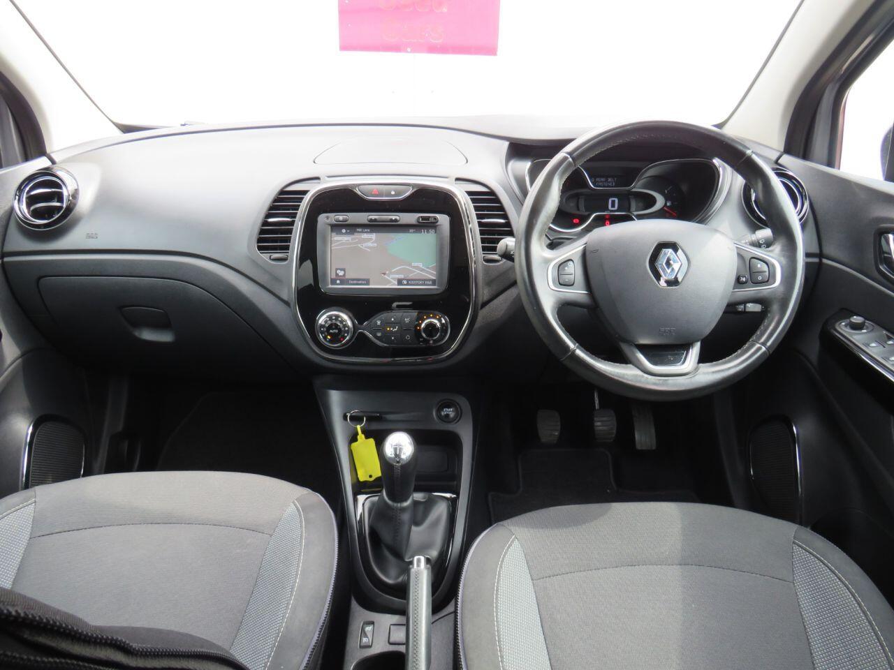 Renault Captur - Image 2