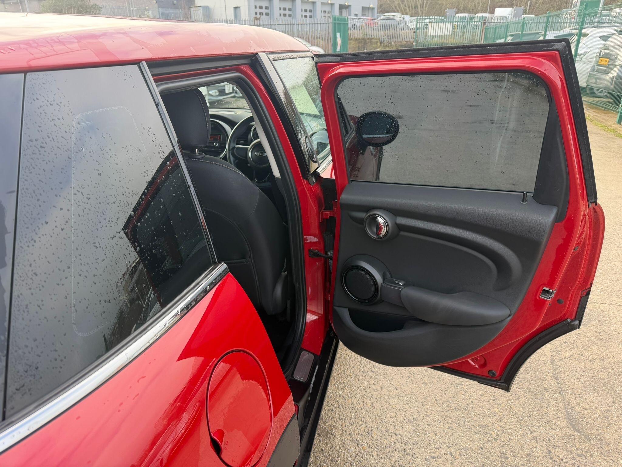 MINI Hatch - Image 10