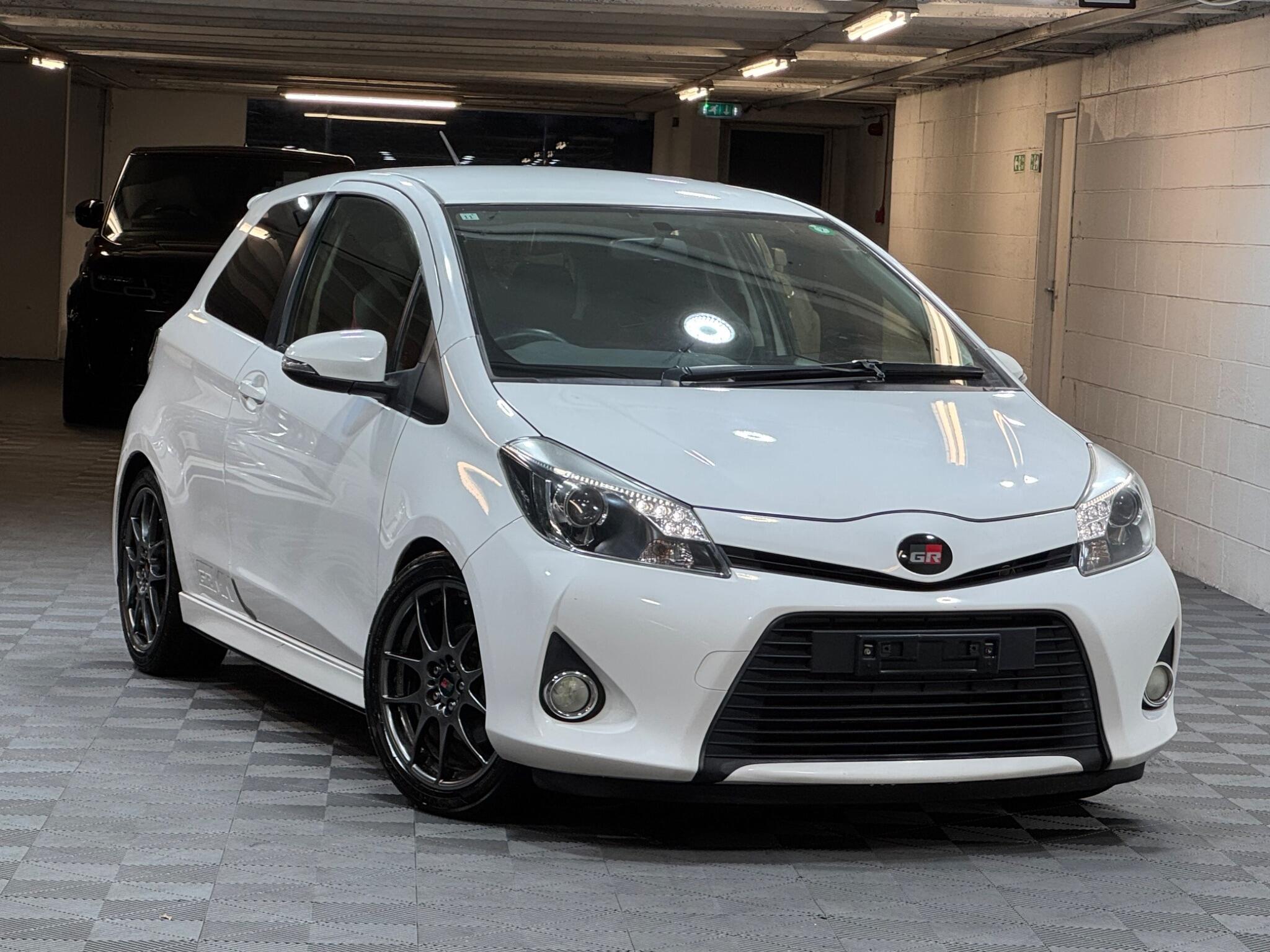 Toyota VITZ - Image 7
