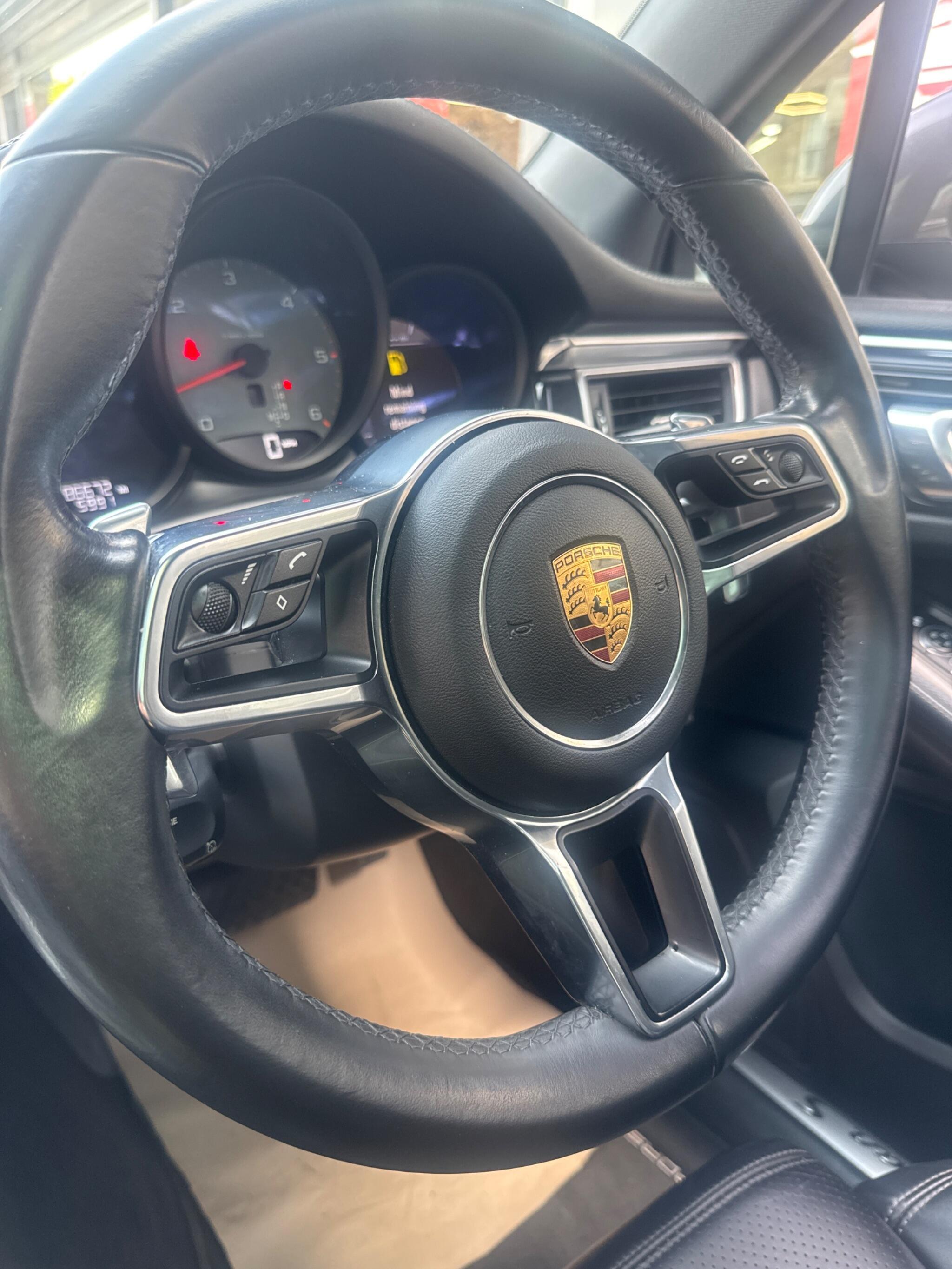 Porsche Macan - Image 53