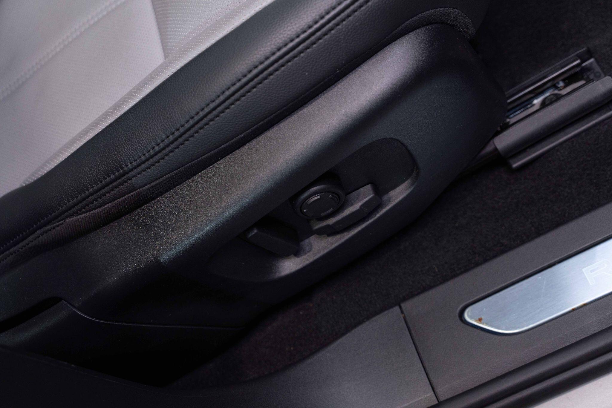 Land Rover Range Rover Evoque - Image 14