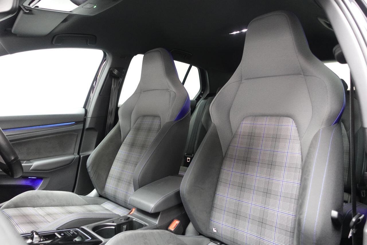 Volkswagen Golf - Image 18
