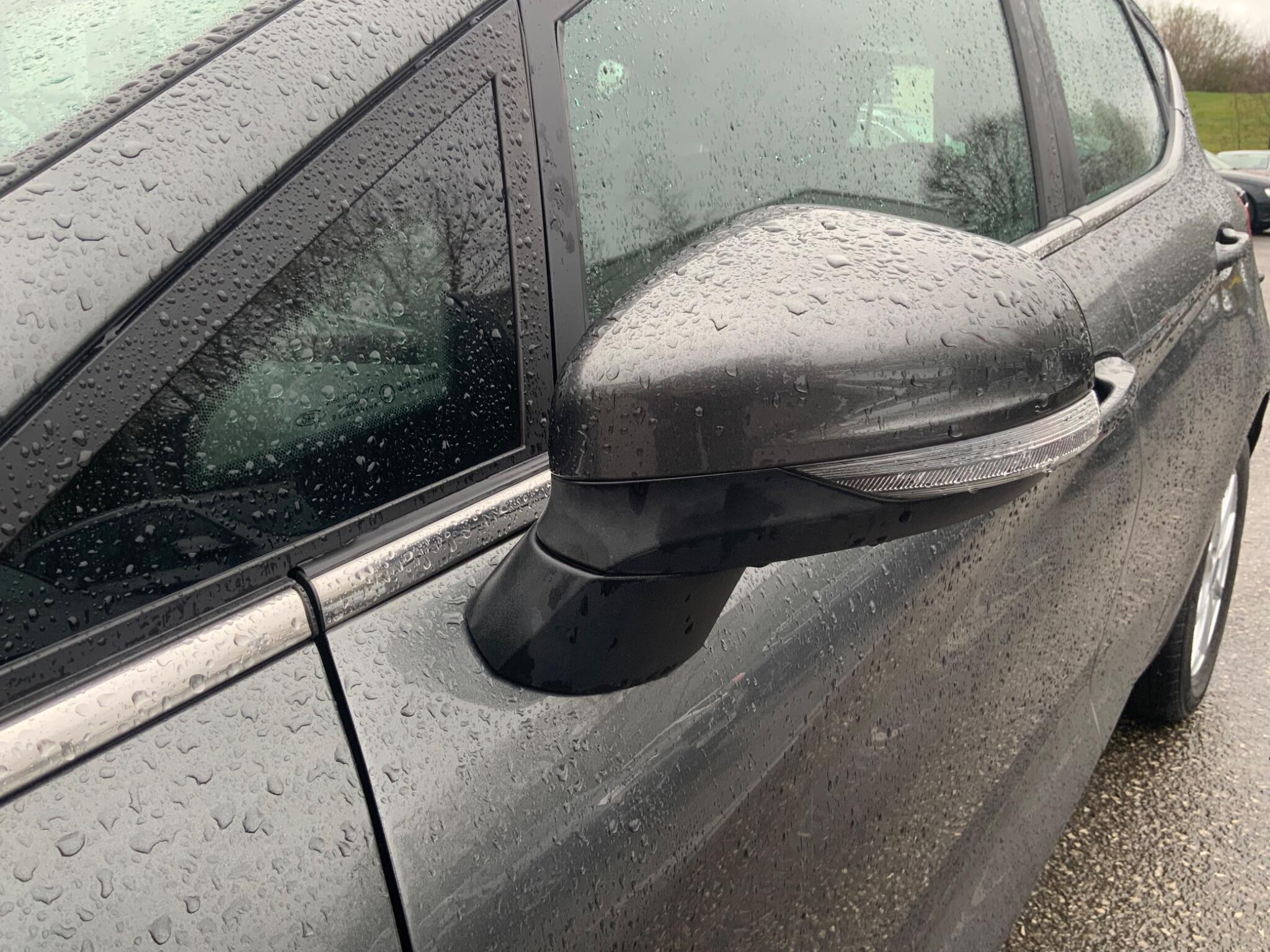 Ford Fiesta - Image 34