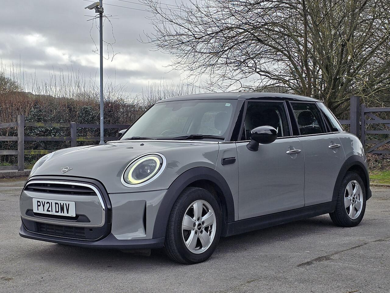 MINI Hatch - Image 22