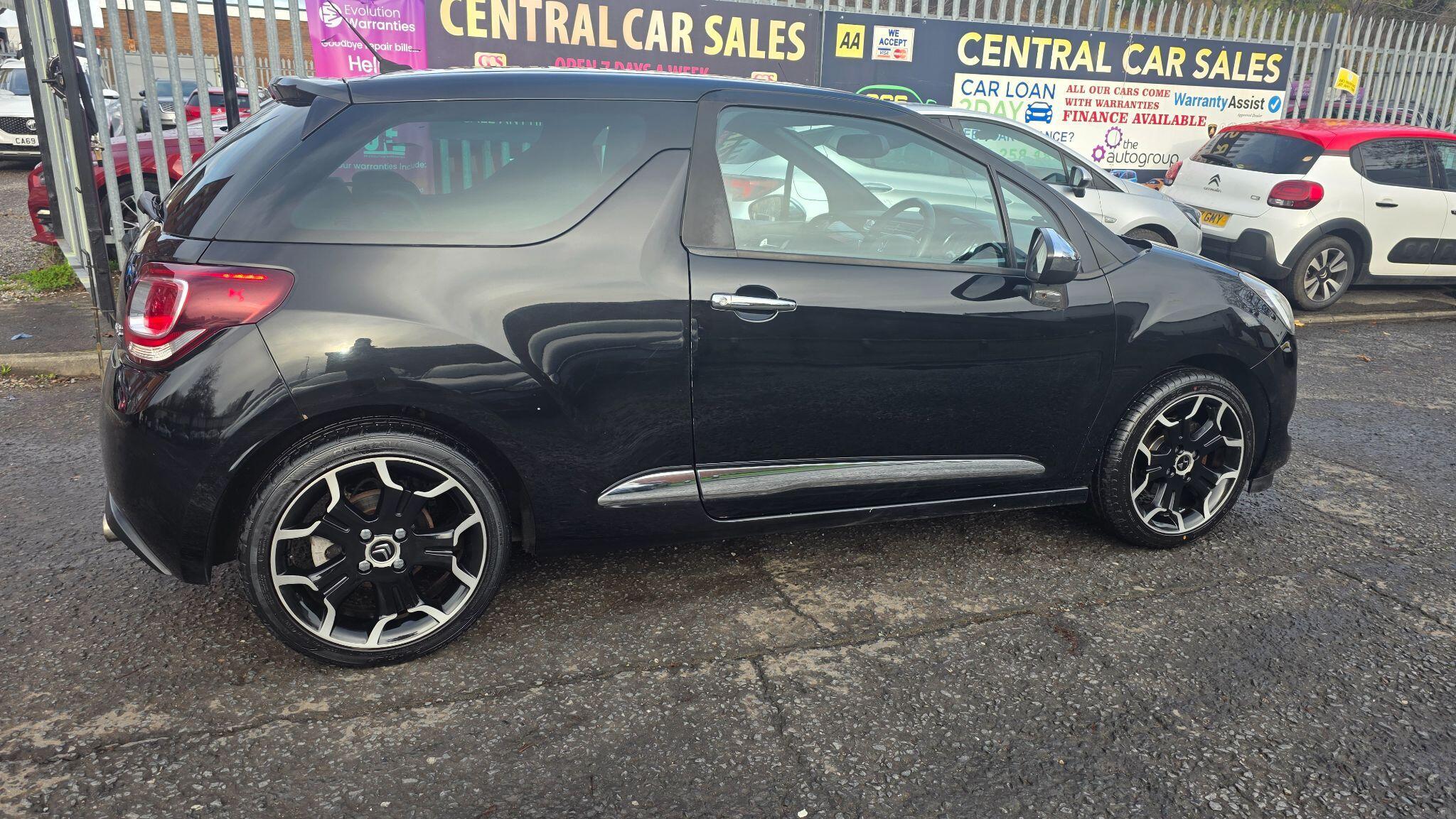 DS AUTOMOBILES DS 3 - Image 8