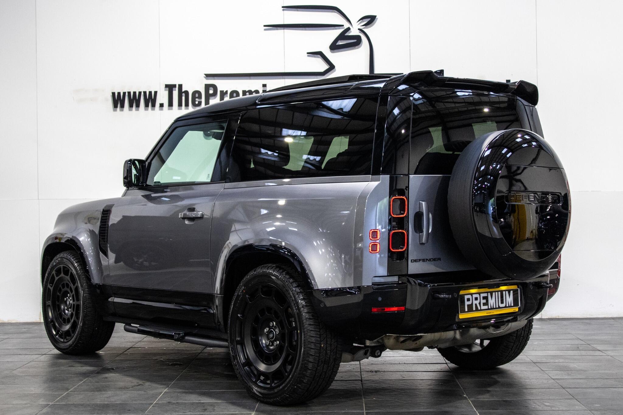 Land Rover Defender 90 - Image 9