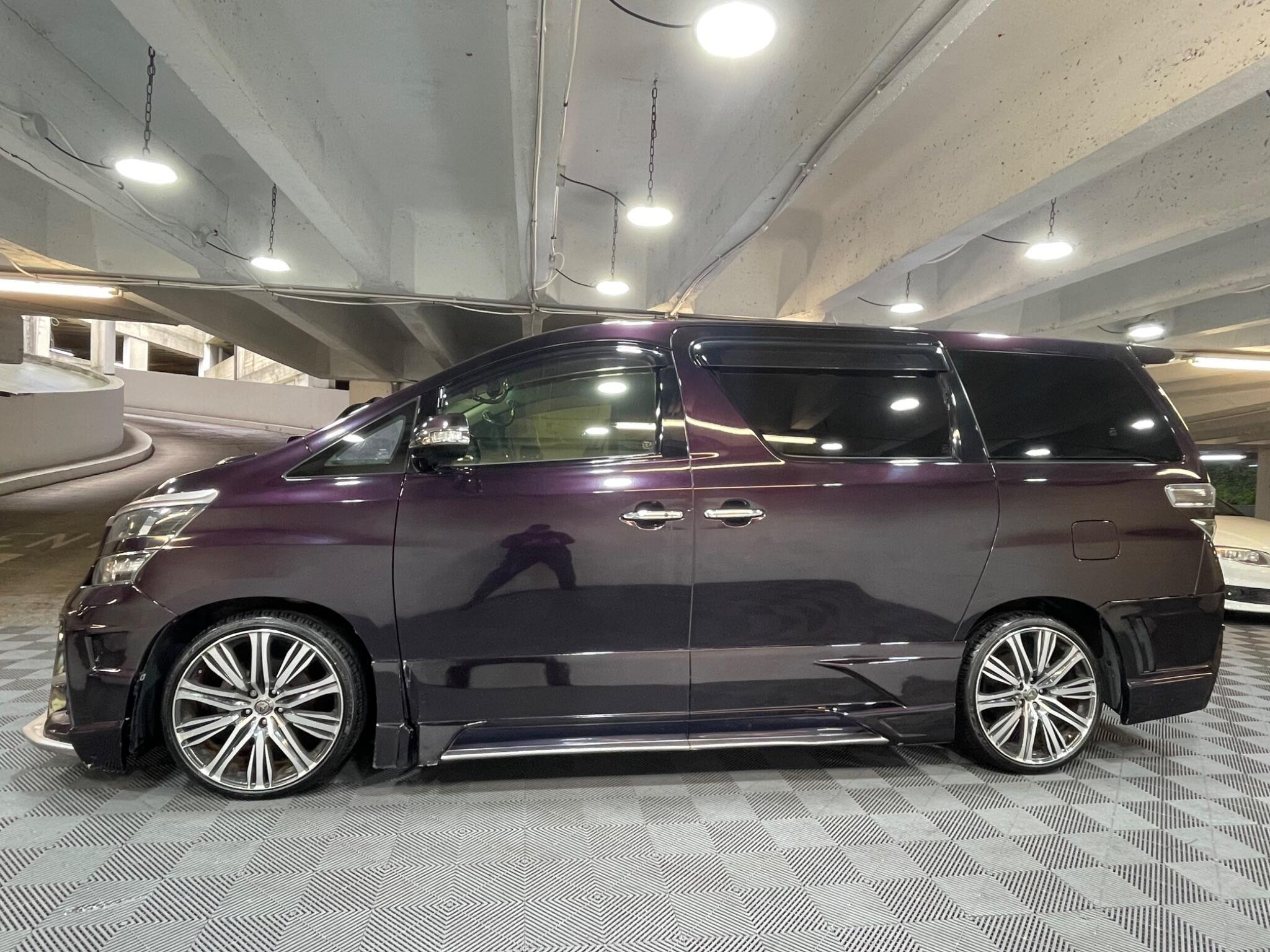 Toyota Vellfire - Image 2