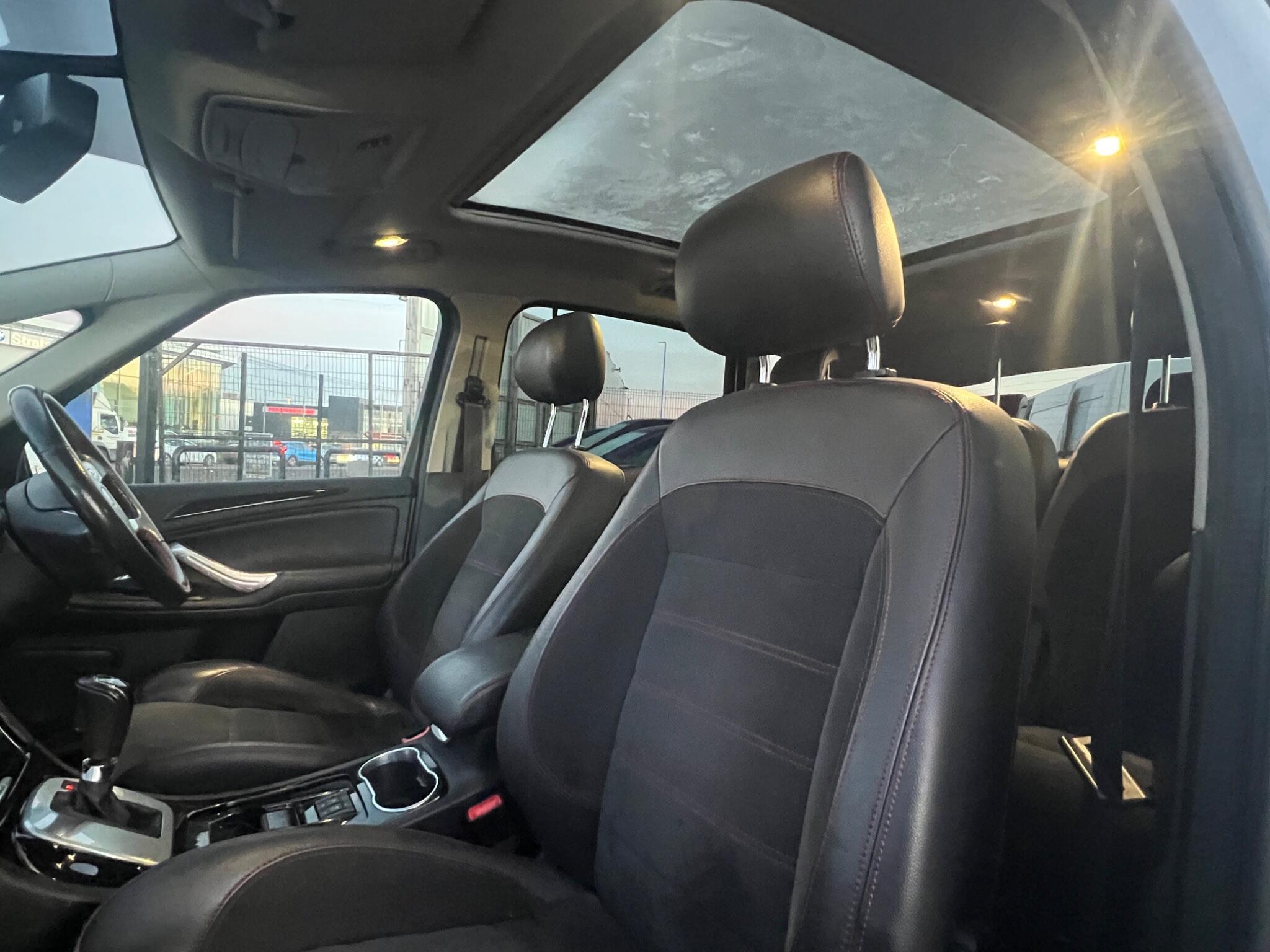 Ford S-MAX - Image 13