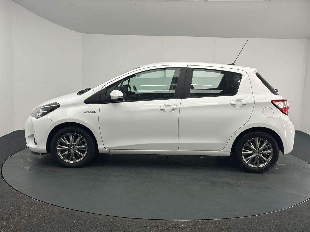 Toyota Yaris - Image 7