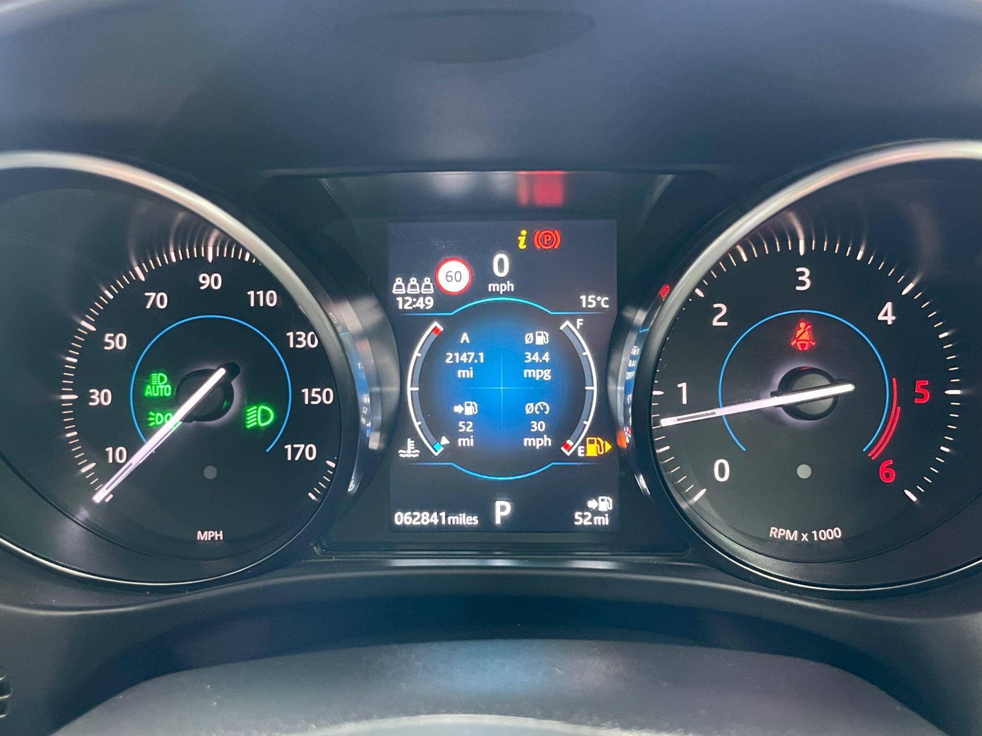 Jaguar F-Pace - Image 41