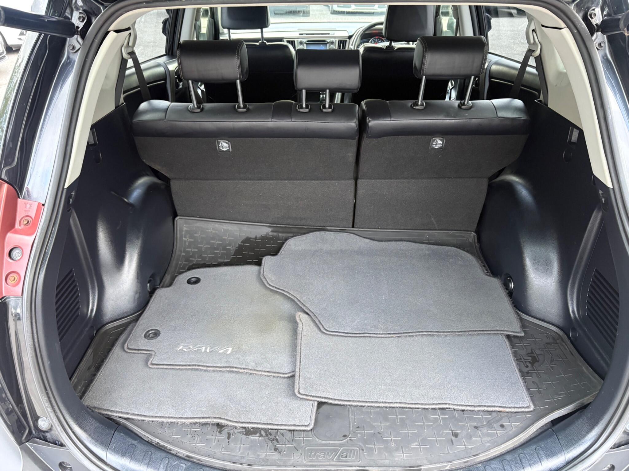 Toyota RAV4 - Image 17