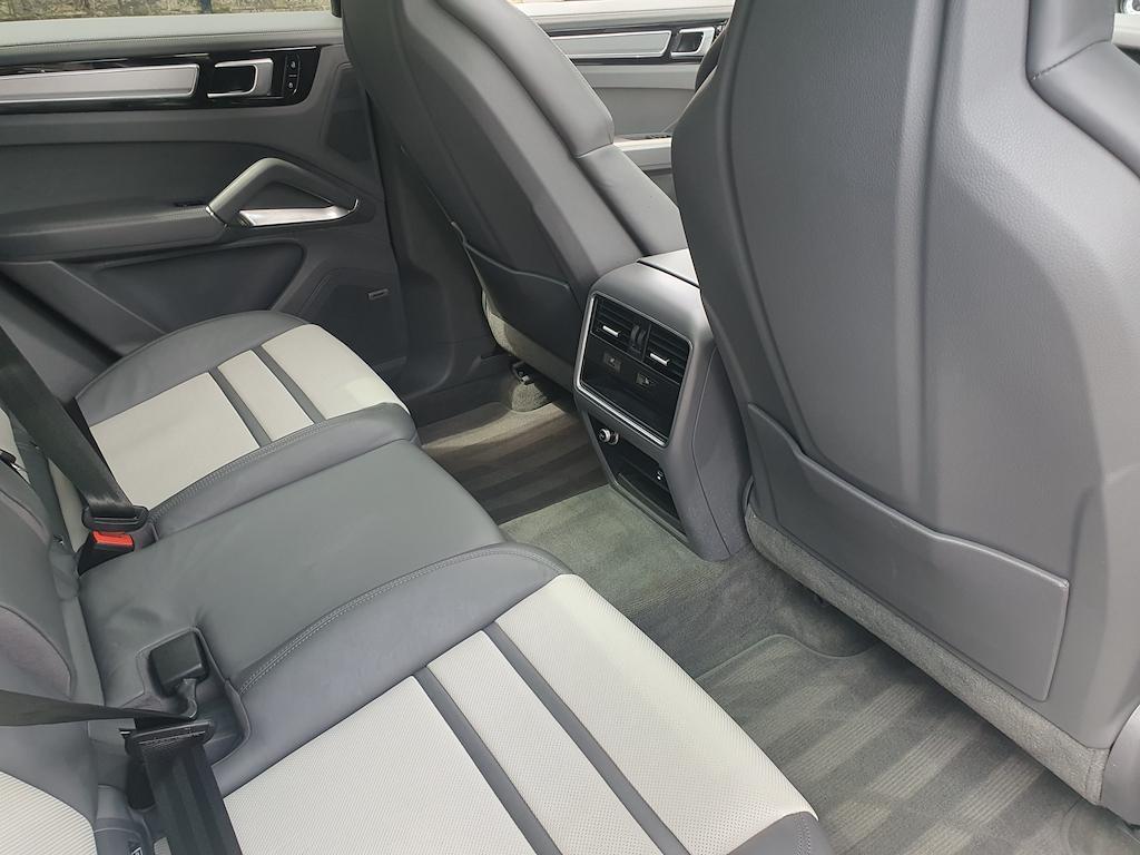 Porsche Cayenne - Image 69