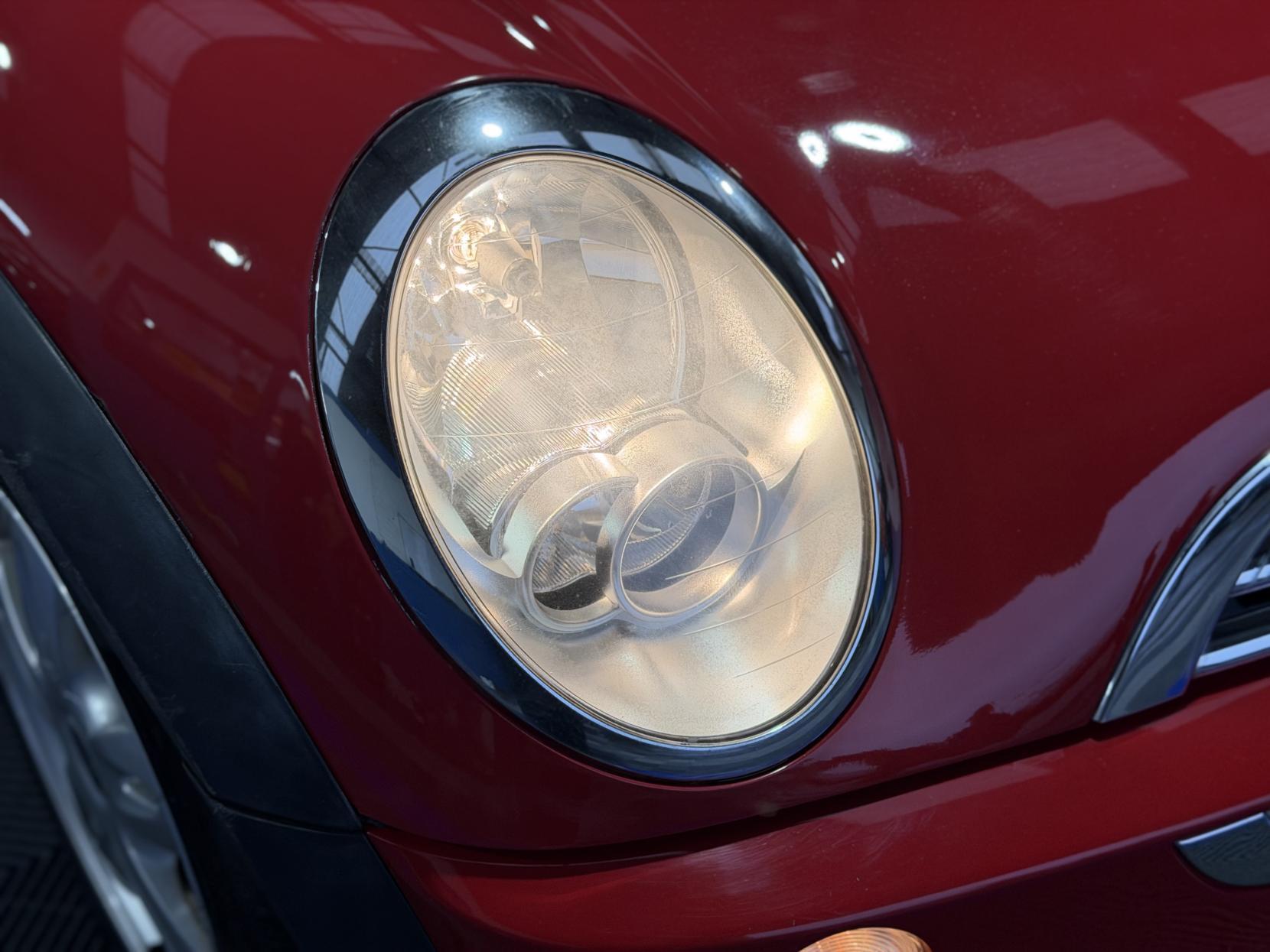 MINI Convertible - Image 10