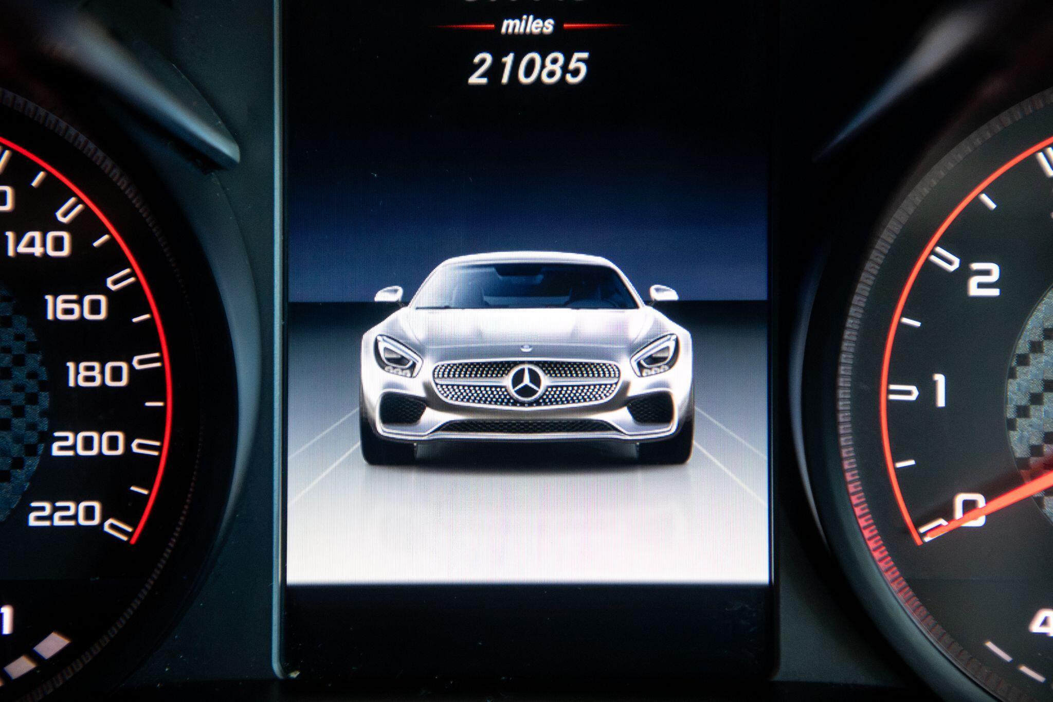 Mercedes AMG GT - Image 10