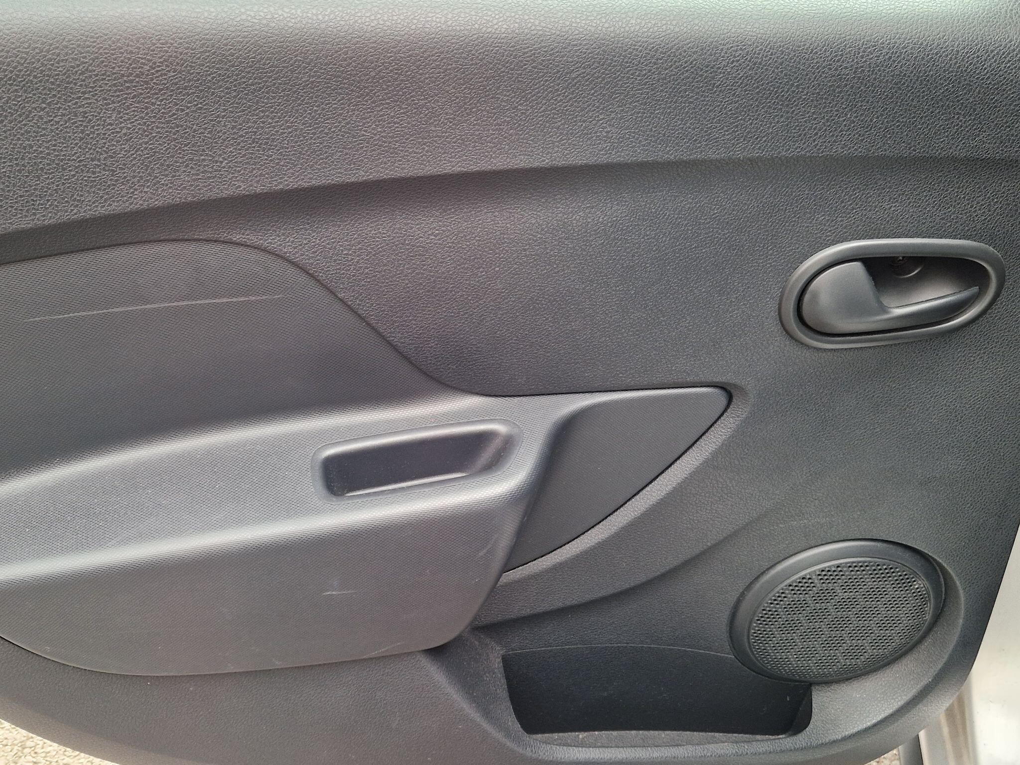 Dacia Sandero Stepway - Image 40