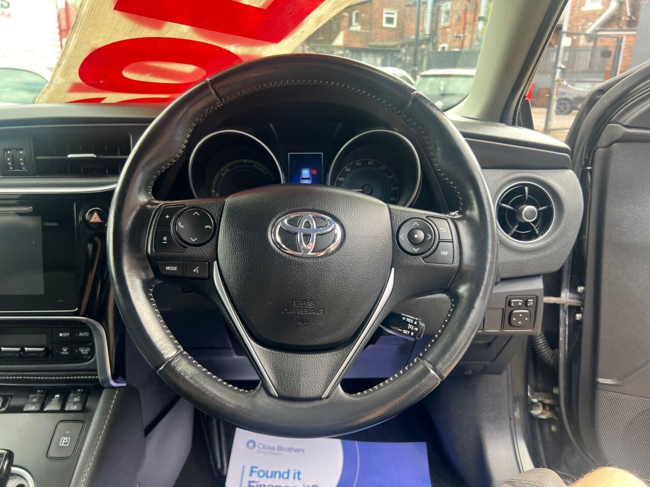 Toyota Auris - Image 20
