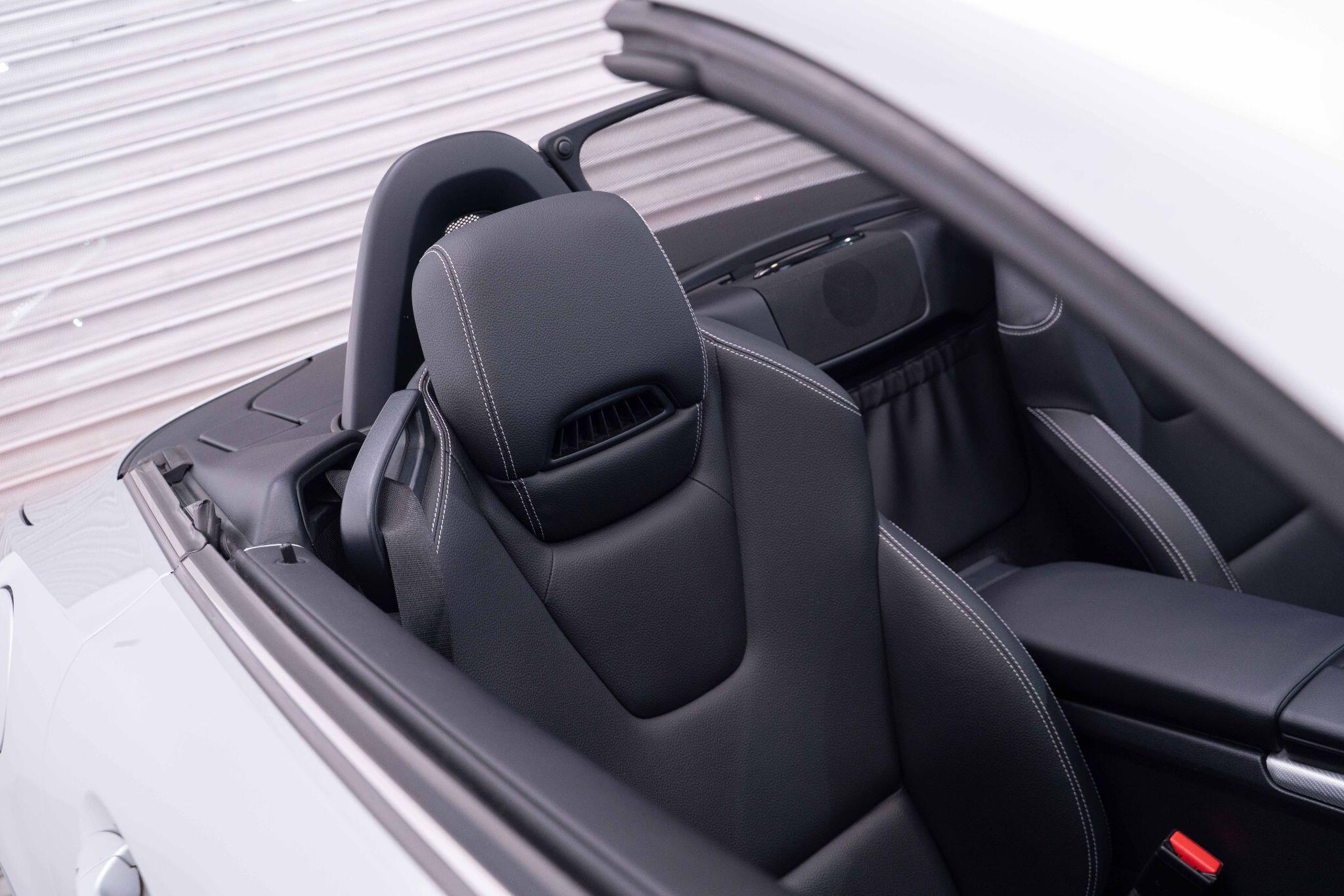 Mercedes SLC - Image 38